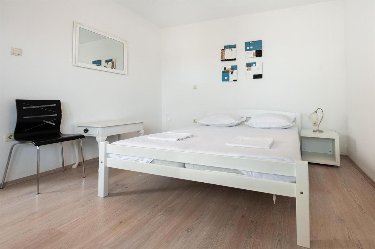 Apartments Antonija Omiš Exterior foto